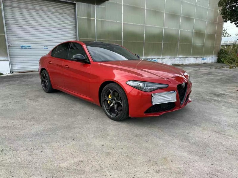 徐州20年阿尔法·罗密欧Giulia3