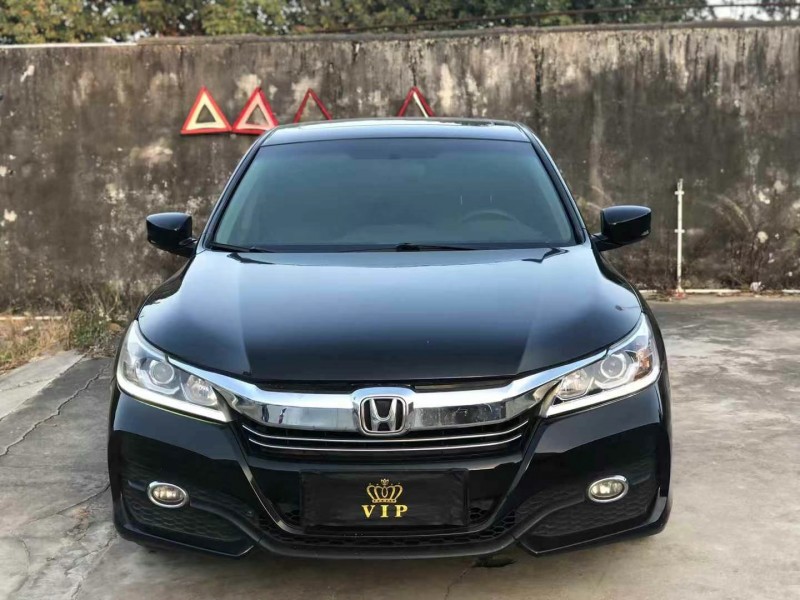 广州18年本田雅阁1