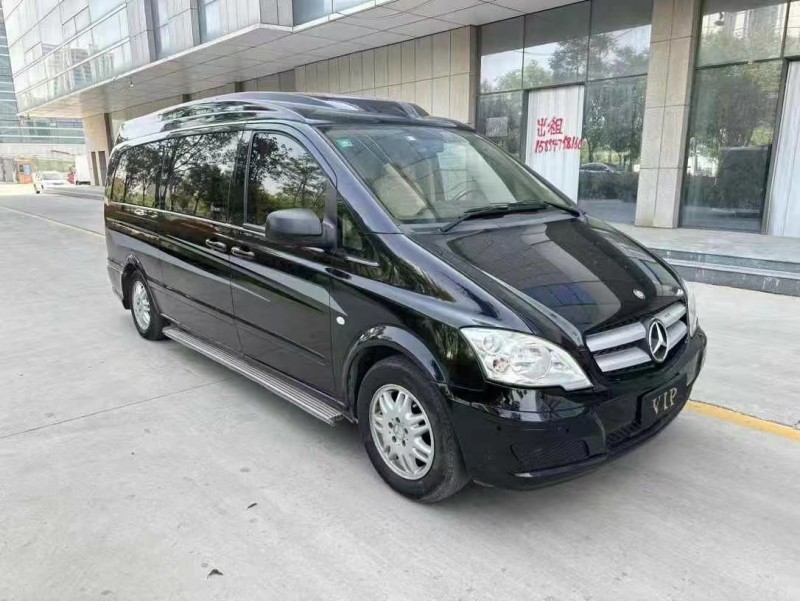济宁13年奔驰威霆2