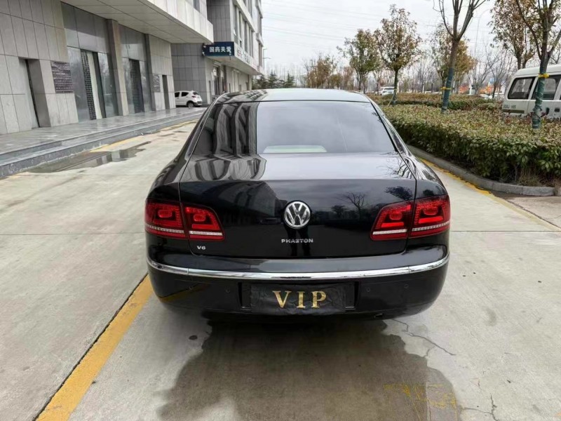 济宁15年大众辉腾9