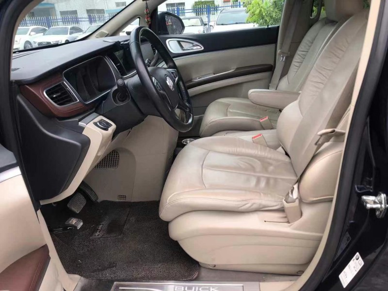 广州17年别克GL88