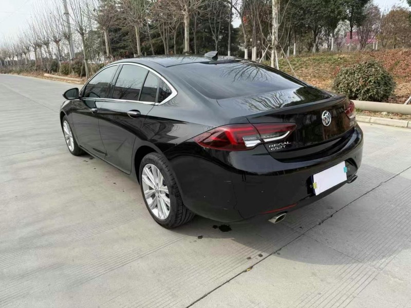 徐州22年别克君威6