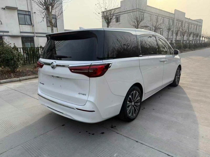 徐州21年别克GL86