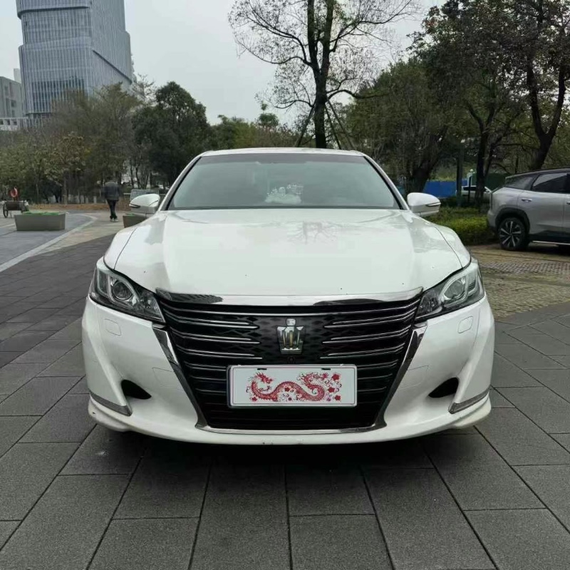 广州18年丰田皇冠1