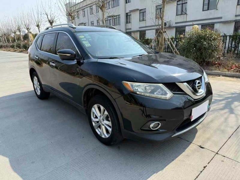 徐州14年日產奇駿3