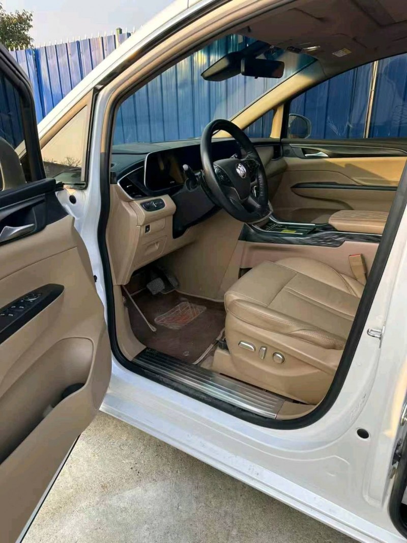 徐州21年别克GL85