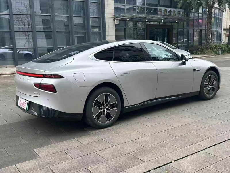 佛山25年小鵬汽車p77