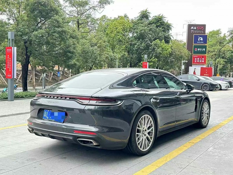 深圳21年保時捷帕拉梅拉8