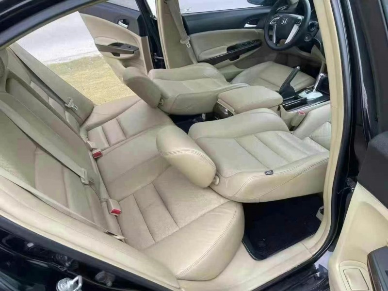 广州13年本田雅阁6