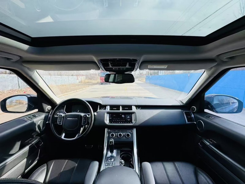 青岛18年路虎揽胜运动4