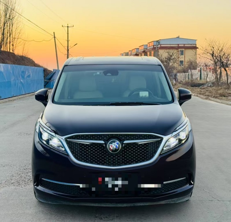 青岛17年别克GL81