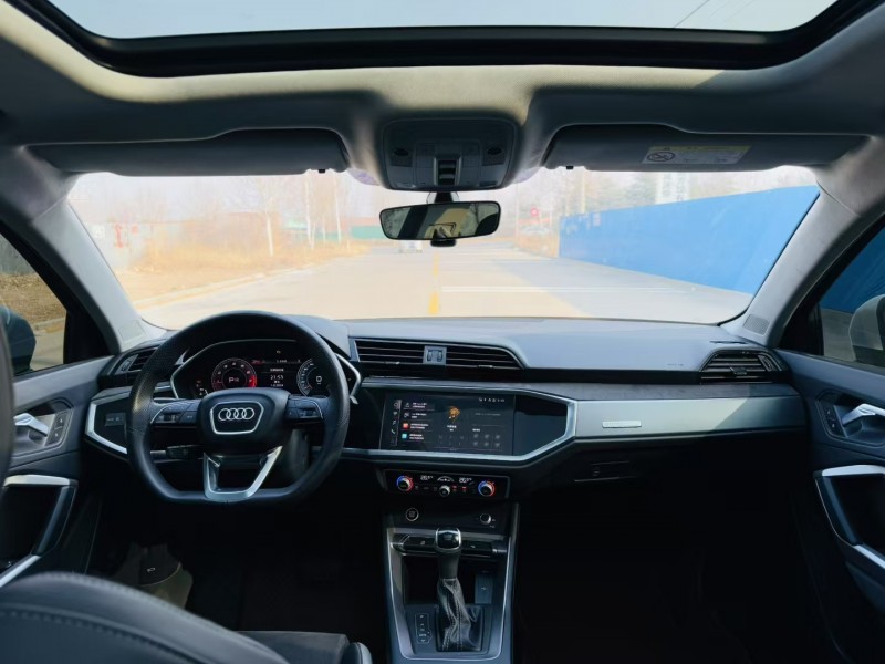 青岛23年奥迪Q34