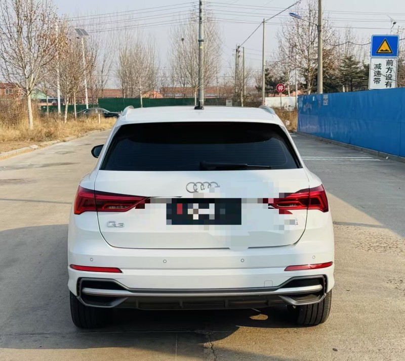 青岛23年奥迪Q39