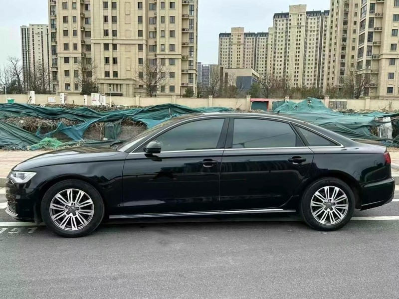 鄭州17年奧迪A6L8