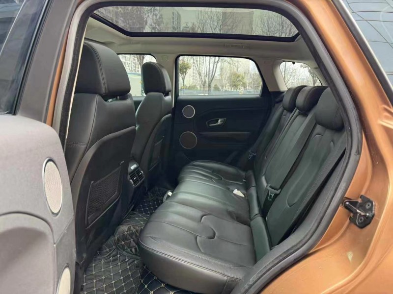 济宁16年路虎极光4