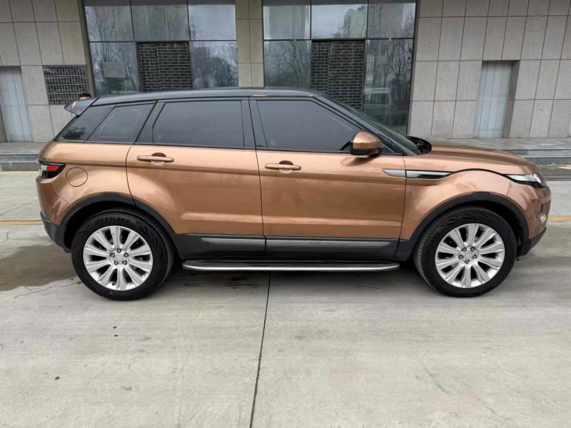 济宁16年路虎极光7