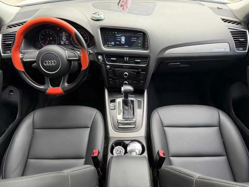 济宁16年奥迪Q55