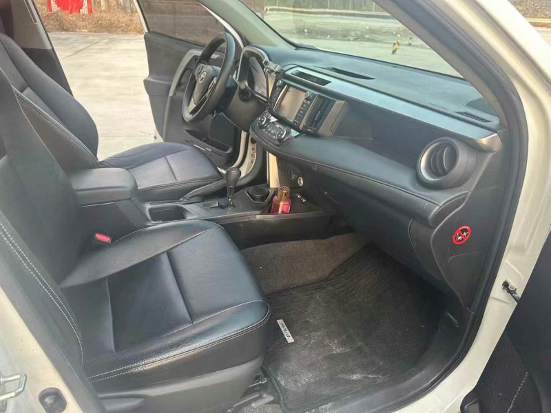 徐州18年丰田RAV46