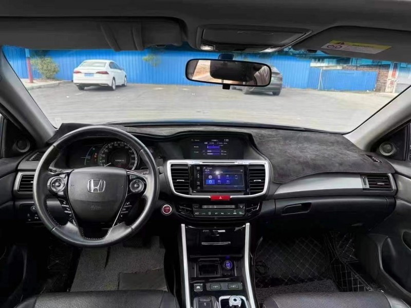 菏泽17年本田雅阁4