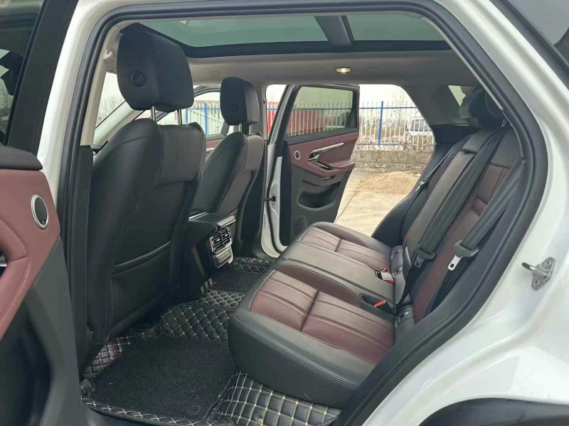 徐州22年路虎极光7