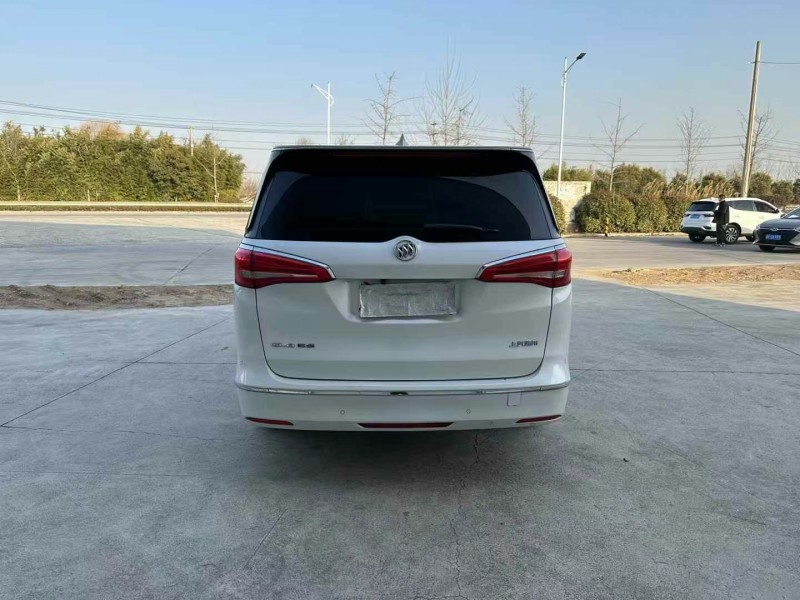 徐州18年别克GL89