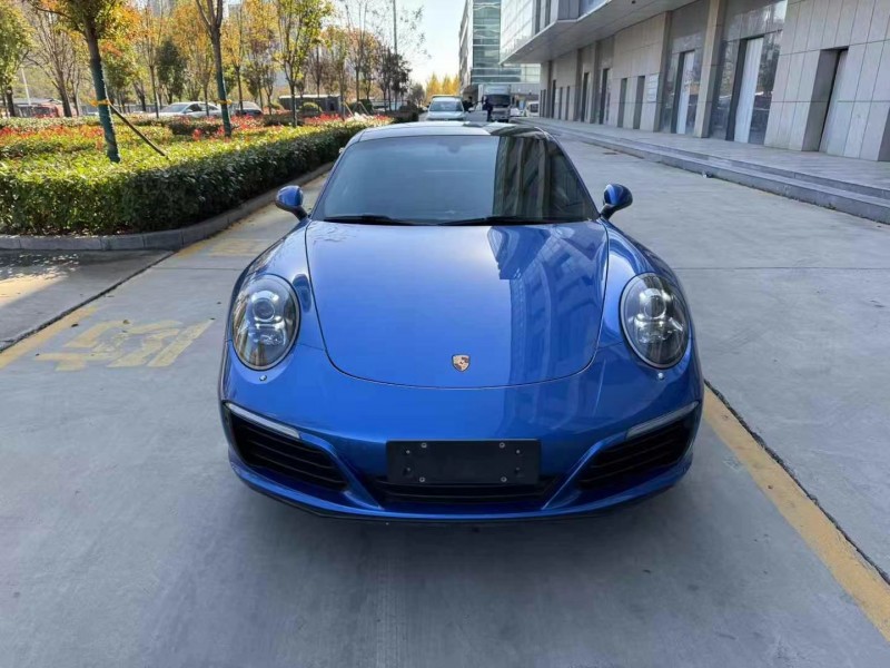 济宁17年保时捷9111