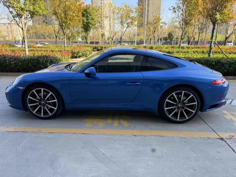 济宁17年保时捷9118