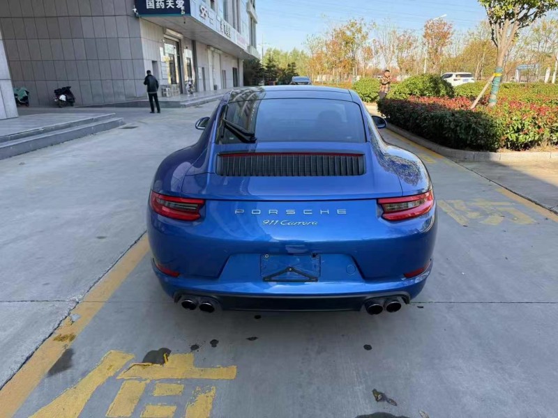 济宁17年保时捷9119