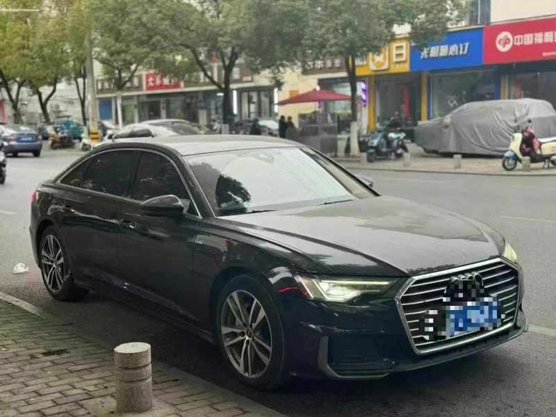 黃山22年奧迪A6L3