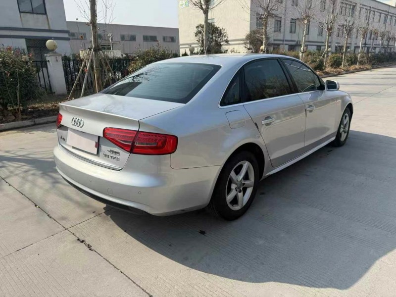 徐州13年奥迪A4L4