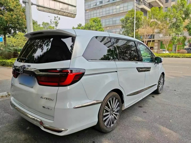 广州24年本田艾力绅8