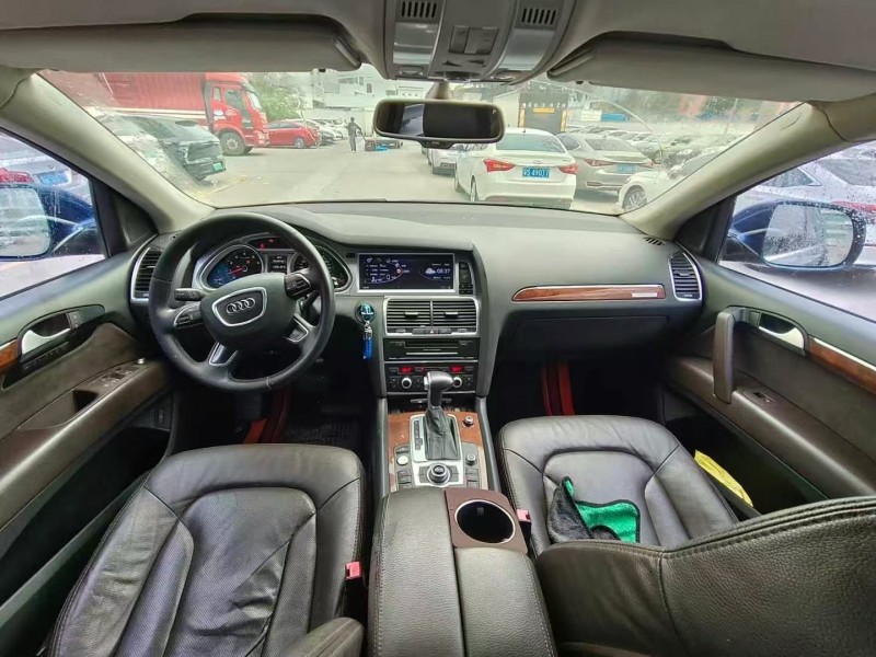 东莞14年奥迪Q75