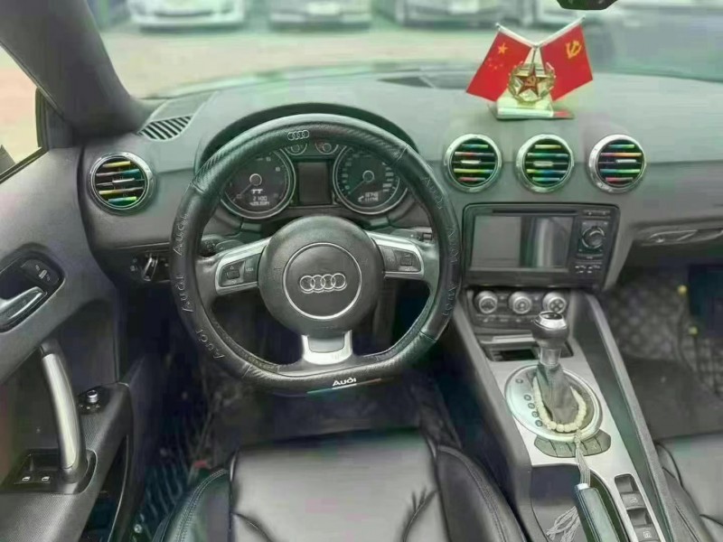 广州13年奥迪TT8