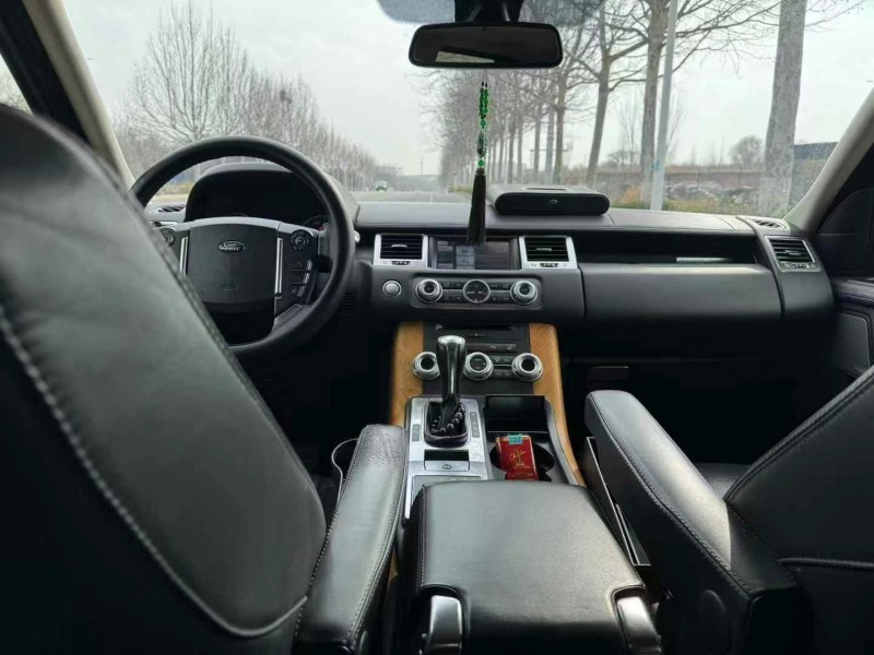 济宁11年路虎揽胜运动6