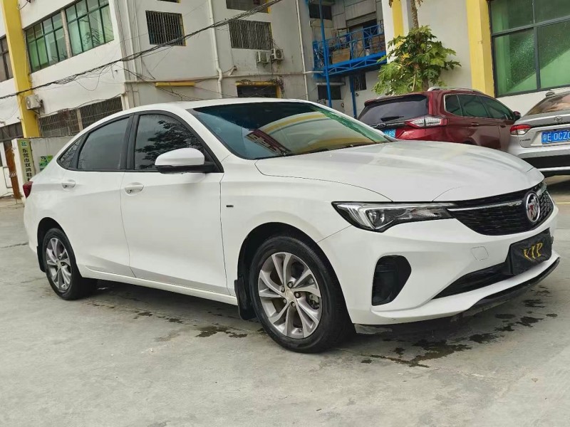 东莞22年别克威朗2