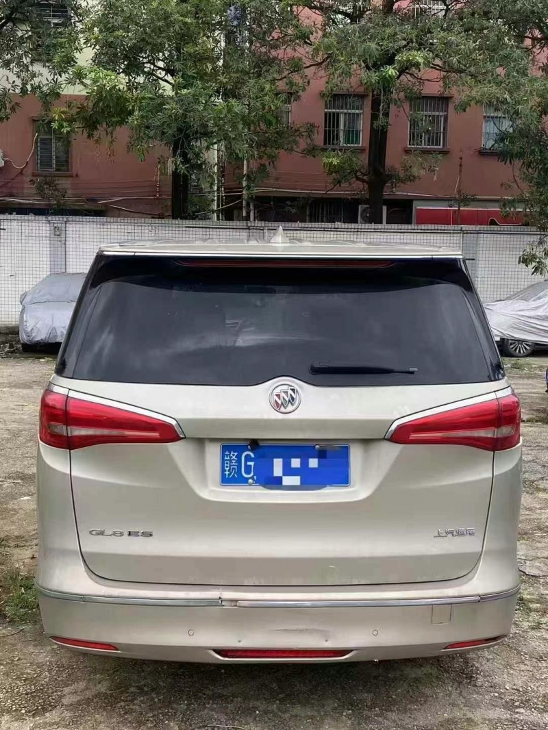 广州17年别克GL89