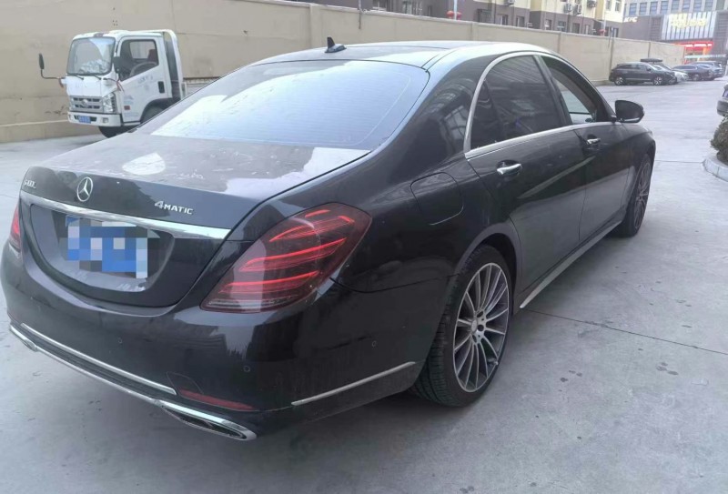 青岛16年奔驰S8