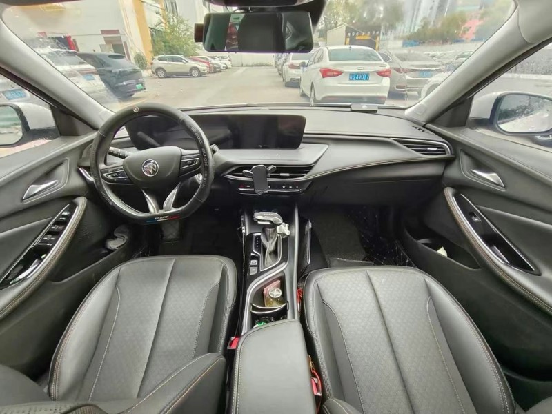 广州22年别克威朗5