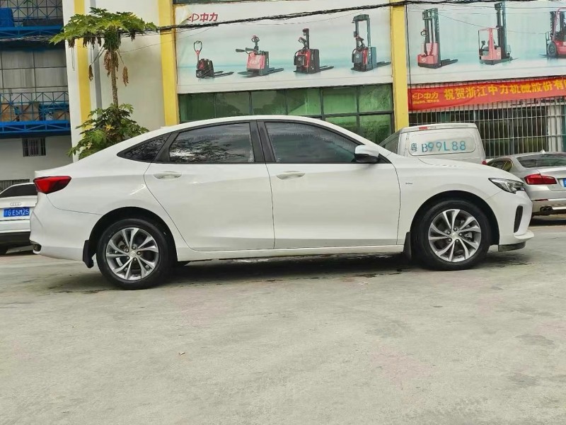 广州22年别克威朗8