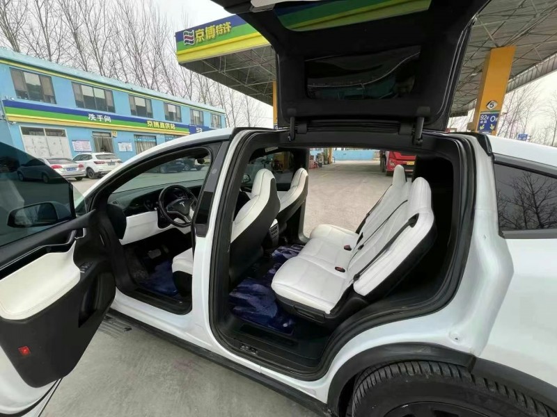 青島19年特斯拉MODEL X5