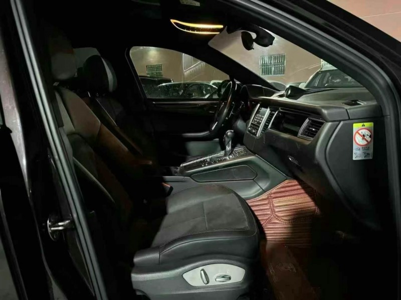 青岛15年保时捷Macan7