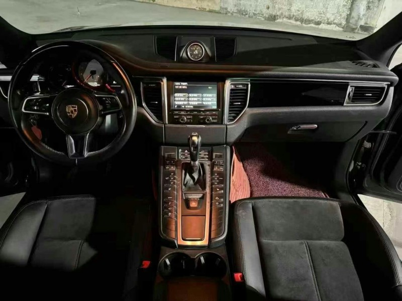 青岛15年保时捷Macan9