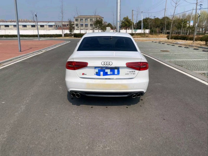 徐州16年奥迪A4L5
