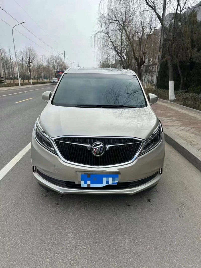 青岛18年别克GL81