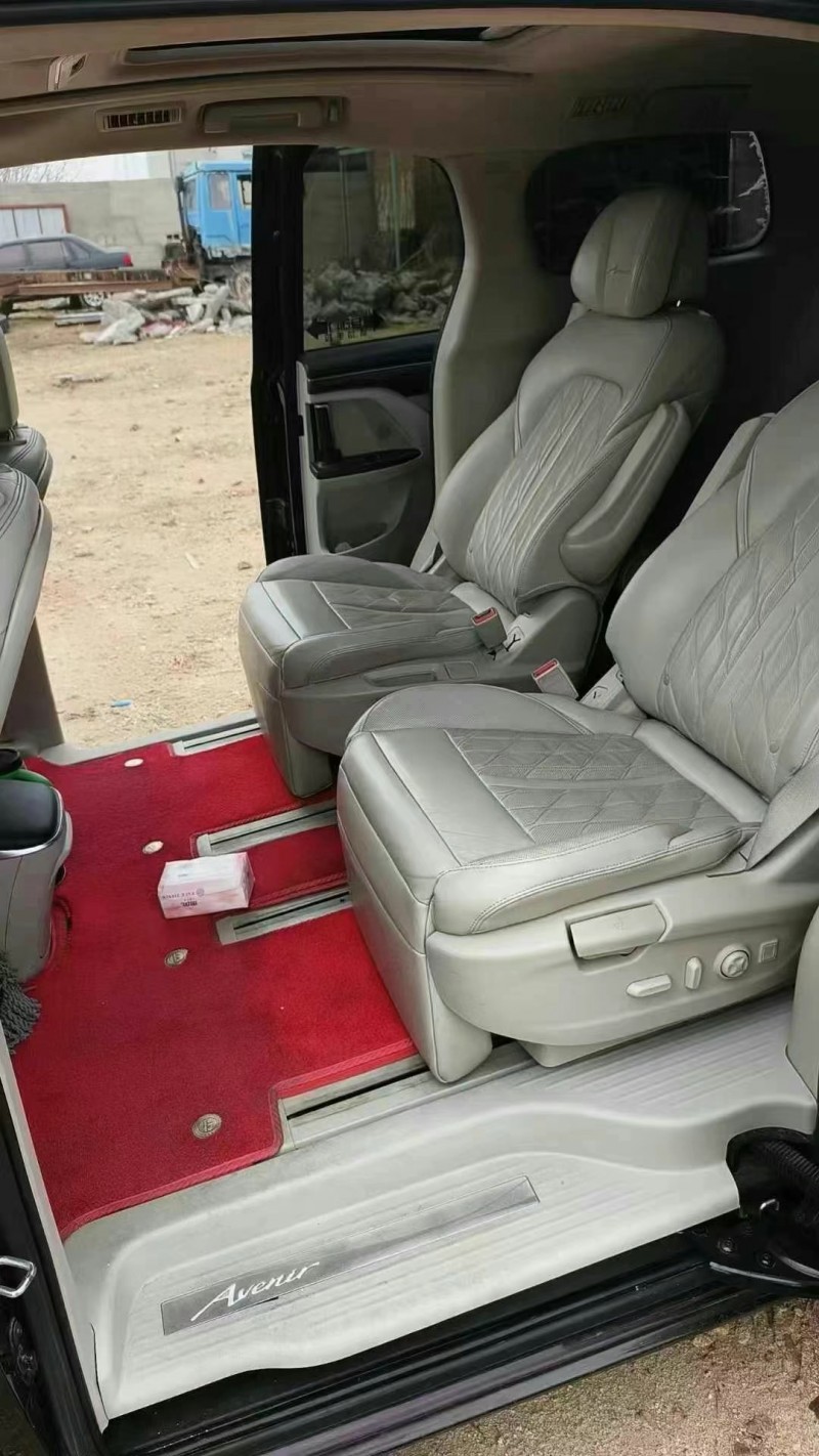 济宁17年别克GL84