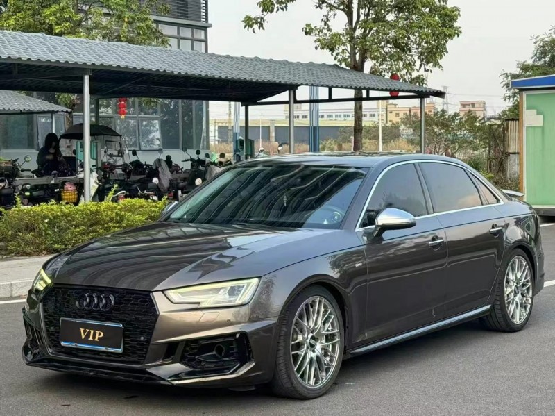 东莞18年奥迪A4L3