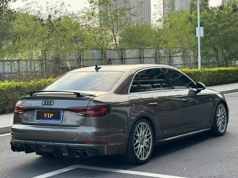 东莞18年奥迪A4L8