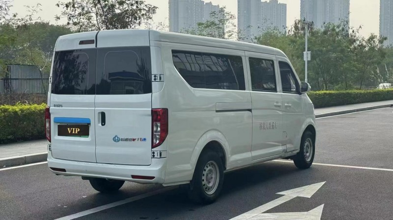 東莞24年長安汽車跨越7