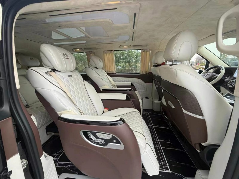 东莞22年奔驰威霆5