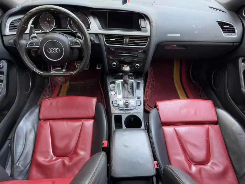 济宁14年奥迪S56